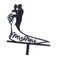 توبر كيك اسود عرسان Mr&Mrs